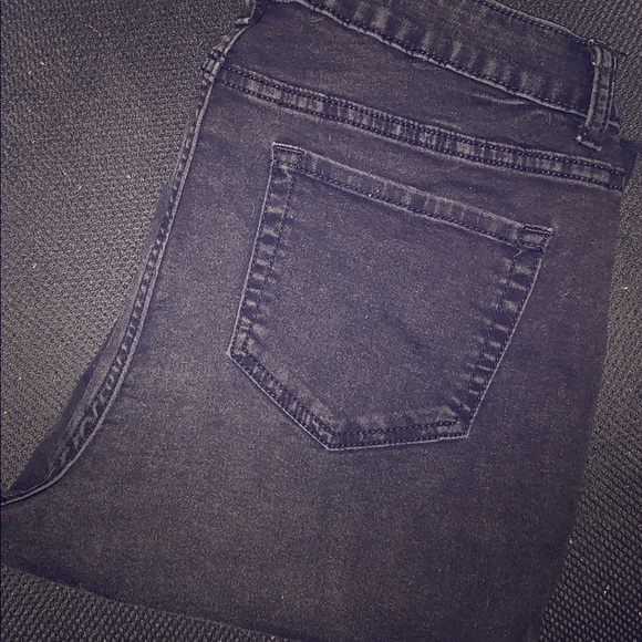 Black Jeans - Picture 1 of 3